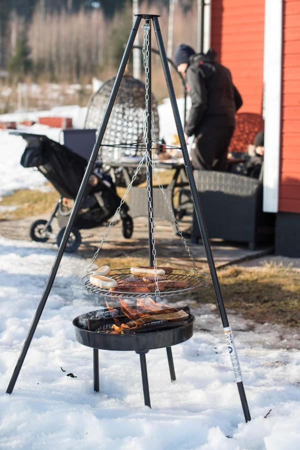 Trevlig Stuga Naera Hovfjaellet Torsby Exterior photo